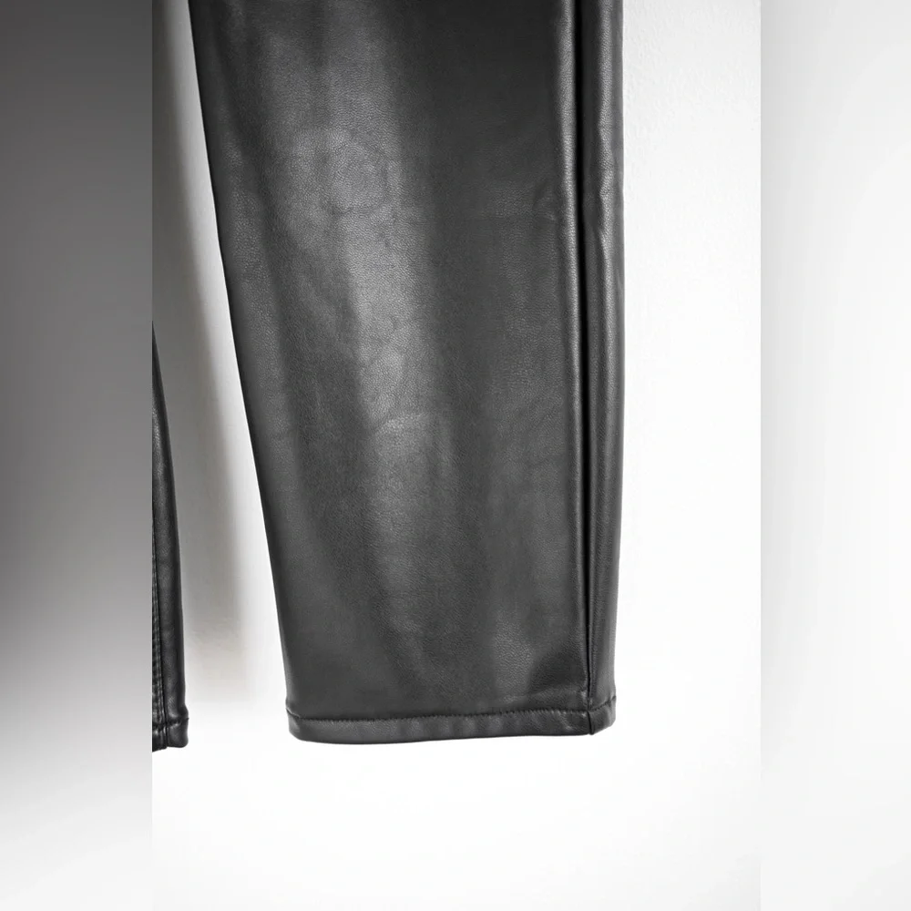 Abercrombie & Fitch “The skinny high rise” faux leather pants - Picture 6 of 8